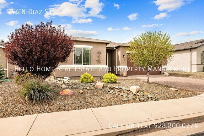 Building Photo - 946 N Diaz St