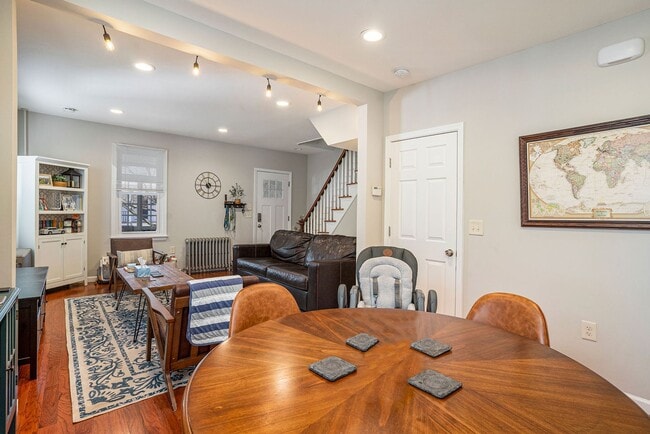 Building Photo - Beautiful 3 Bedroom Twin in Lansdale with garage $2,400/month