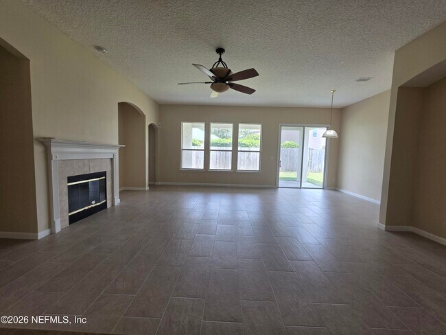 Building Photo - 739 Wakemont Dr