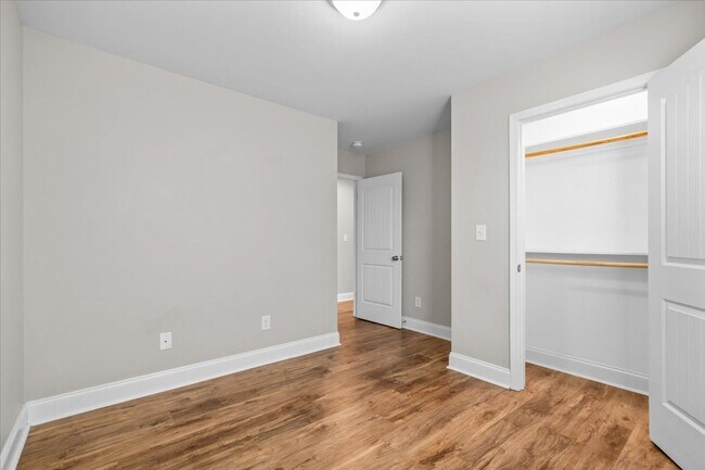 Building Photo - Pristine 3 Bed 2 Bath Home in Dalton