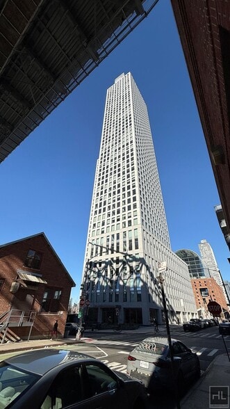 Building Photo - 5 S 5th St