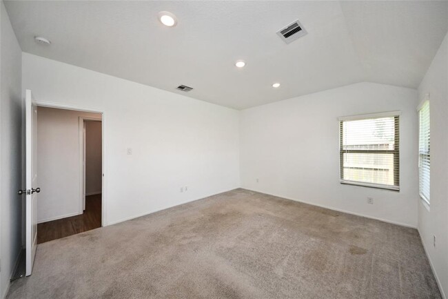 Building Photo - 19348 Villa Mesa Dr