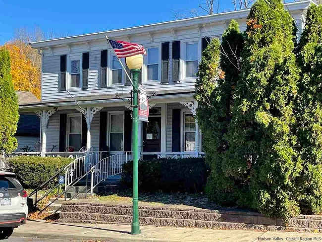 Front of the building. - 522 Main St