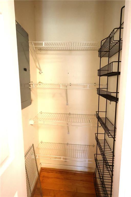 Building Photo - 217 Mountain View St