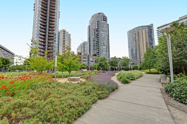 Building Photo - Elegant South Waterfront with 2 Parking Sp...