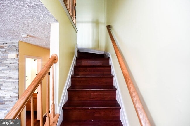 Building Photo - 7234 Tamo Ct