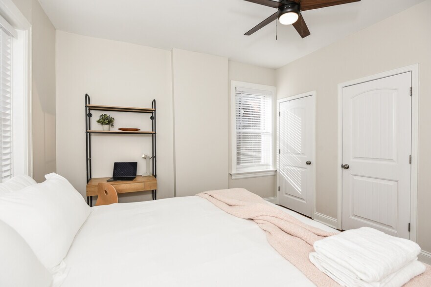 Building Photo - 2015 McNair Ave