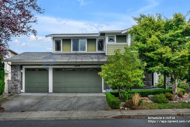 Building Photo - 4722 SE 2nd St