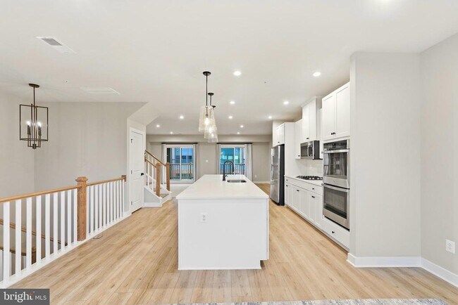 Building Photo - 14538 George Carter Way