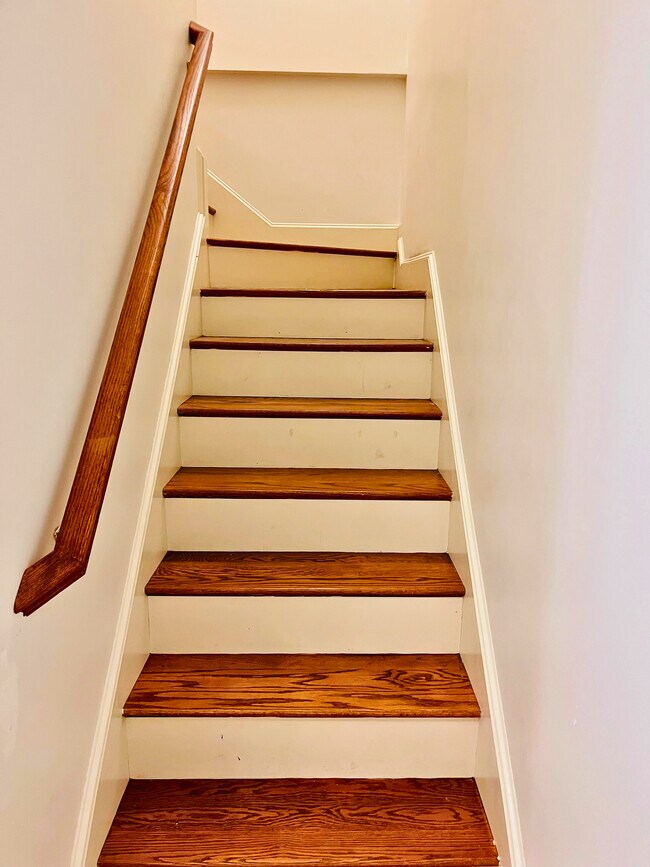 Stairs to second level to the bedrooms - 391 Pleasant St