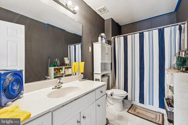 Building Photo - 2958 Myrtlewood Dr