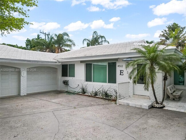 Building Photo - 4512 Sea Grape Dr