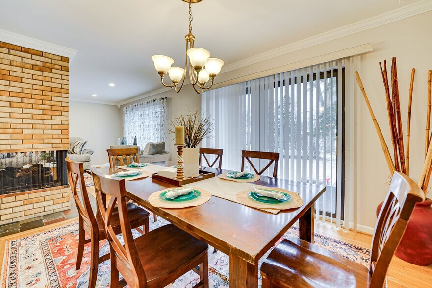 Building Photo - 31730 Coronet Dr