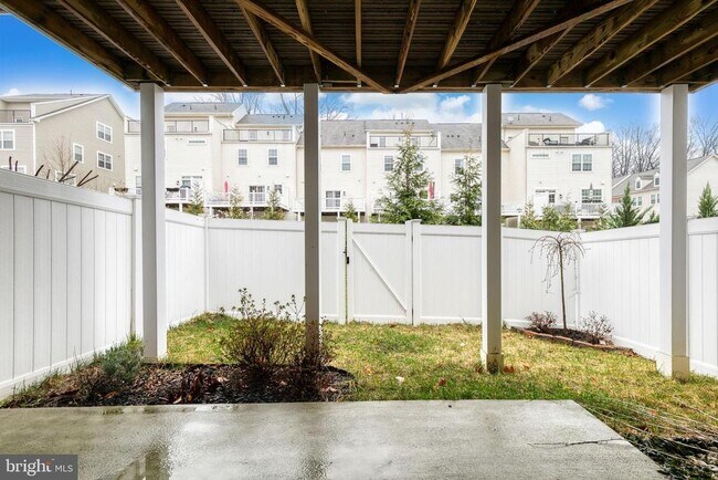 Building Photo - 1071 Red Clover Rd