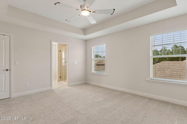 Building Photo - 205 Daydream Ave