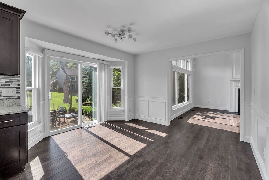 Building Photo - 4521 Links Ct