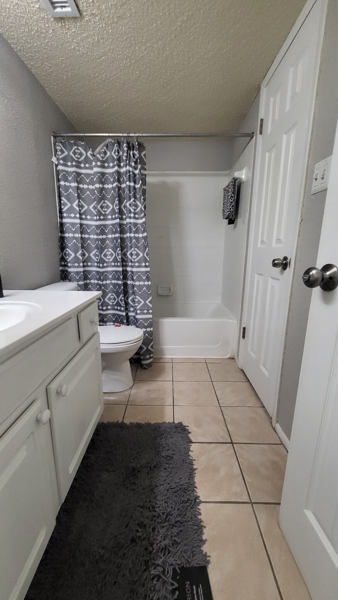 Building Photo - 3748 Idlebrook Cir