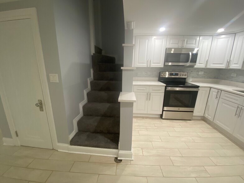 Front entrance and part of Kitchen - 6079 N Albany Ave