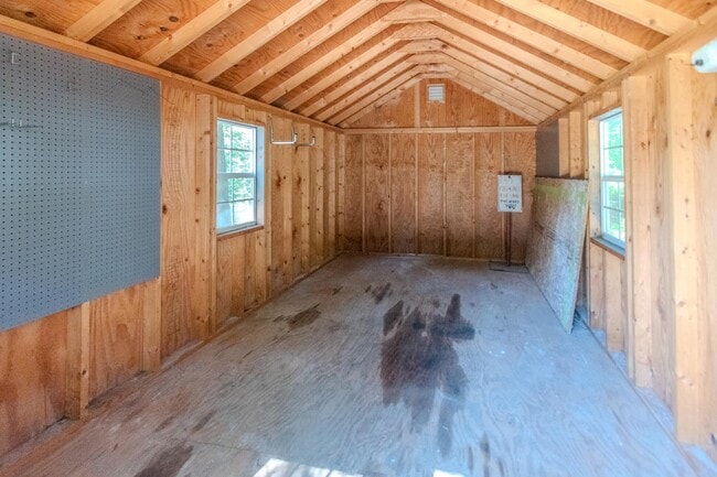 Building Photo - 428 Ingleside Dr