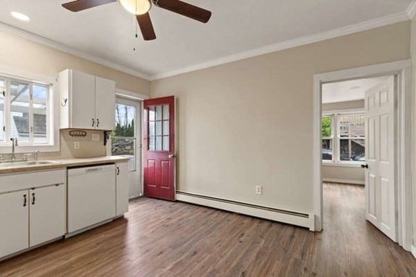 Building Photo - 99 Riverlin St