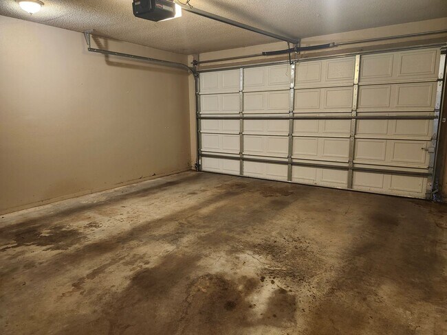 Building Photo - 1709 Durwood St