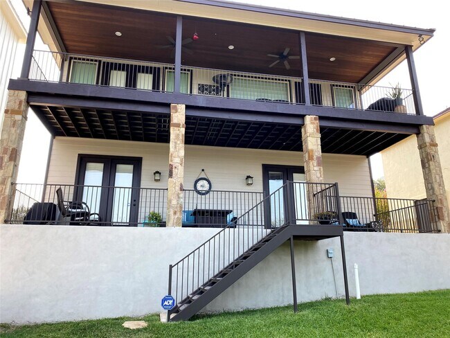 Building Photo - 1180 Rip Jay Circ Cir