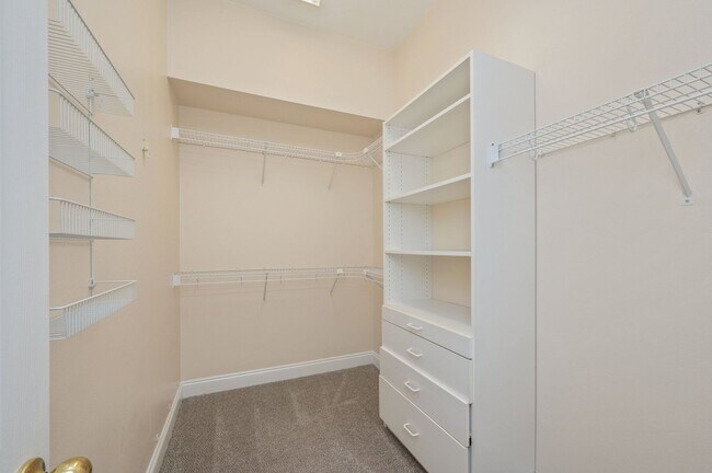 Building Photo - 1697 Glenwood Ct