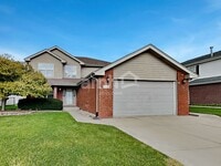 Building Photo - 8058 W Rosebury Dr