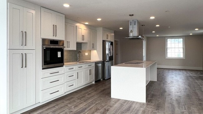 Building Photo - 131 Cambridge St