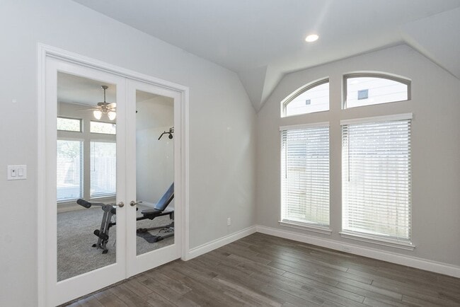 Building Photo - 12607 Pine Savannah Ln