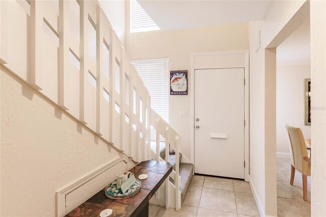 Building Photo - 1205 E Peppertree Dr