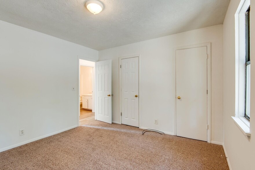 Building Photo - 836 Miller Estates Rd