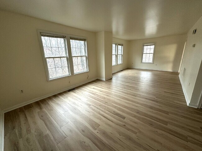 Building Photo - Charming Colonial in Peaceful Wooded Setting in Westminster!