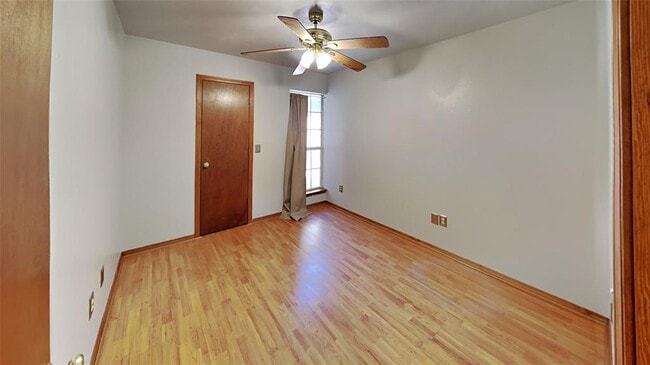Building Photo - 1241 Capitol Dr