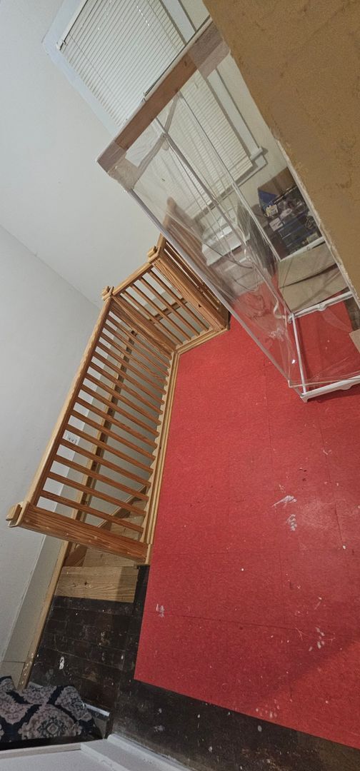 Building Photo - 882 Locust Dr