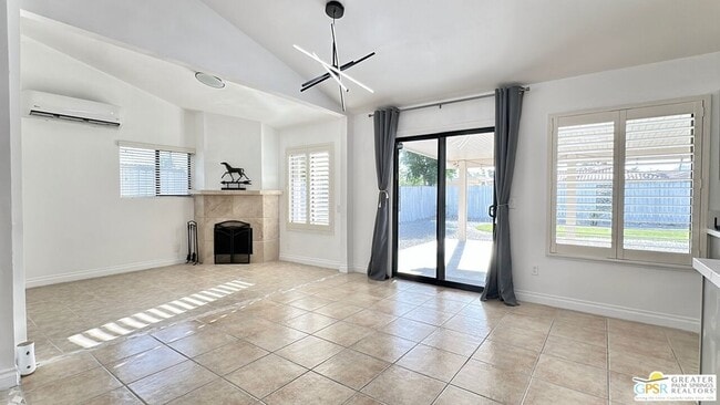 Building Photo - 44734 San Jose Ave