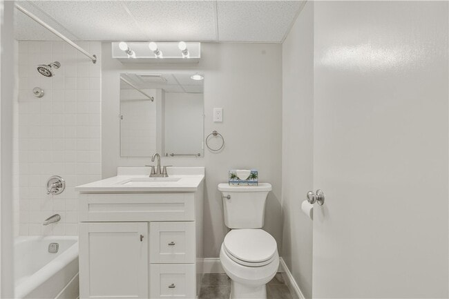 Building Photo - 20 America Way