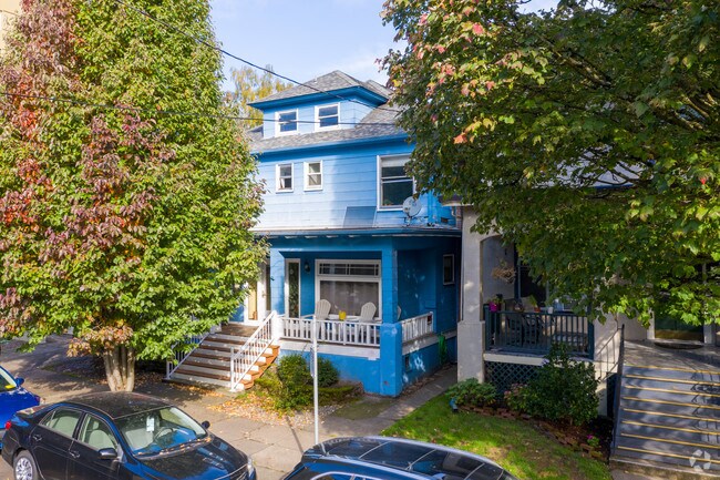 Building View - 2155 NW Everett St