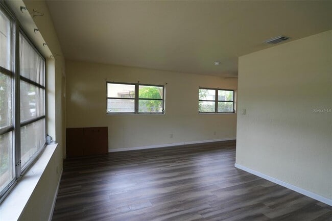 Building Photo - 4431 78th Ave N