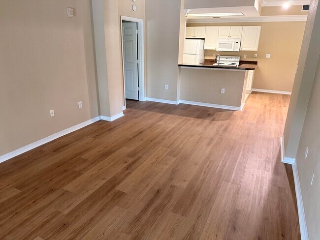 Building Photo - 2806 Veronia Dr