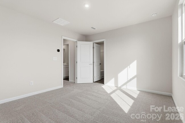 Building Photo - 7024 Capstan Ter