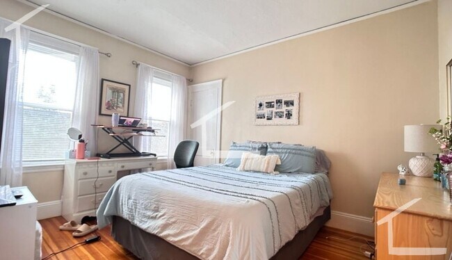 Building Photo - 4 Glenley Terrace