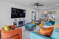 Building Photo - 980 N Buttonwillow Cir