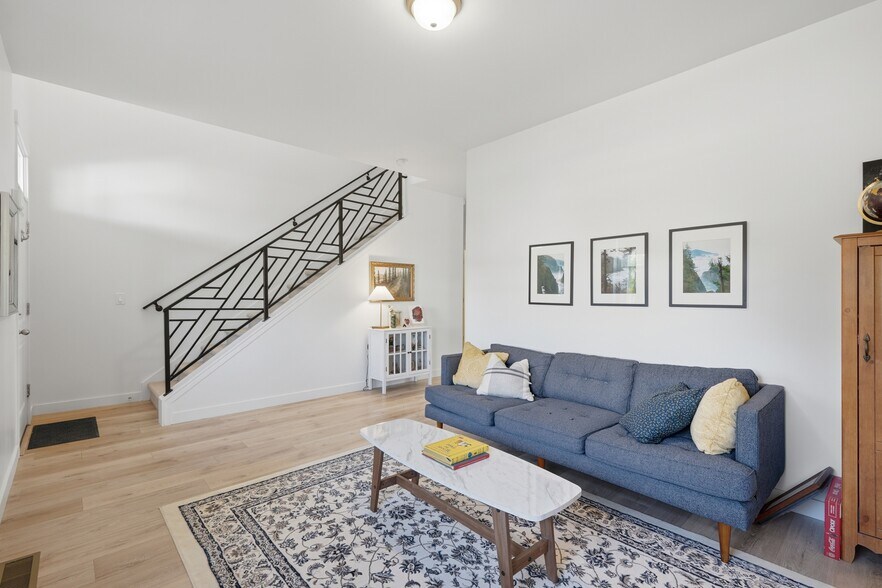 Building Photo - 5347 W Canary Grass Way