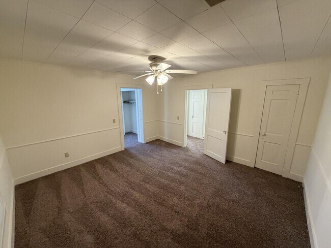 Building Photo - 602 Castle Heights Ave