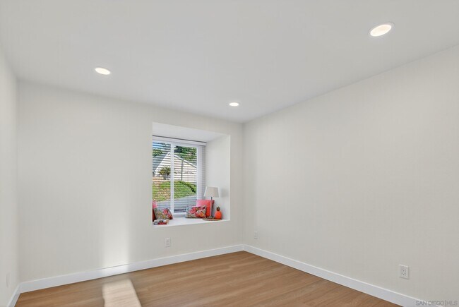 Building Photo - 4060 Rosarita Dr