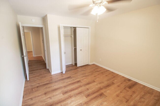 Building Photo - 1902 Mirtle Grove Ct