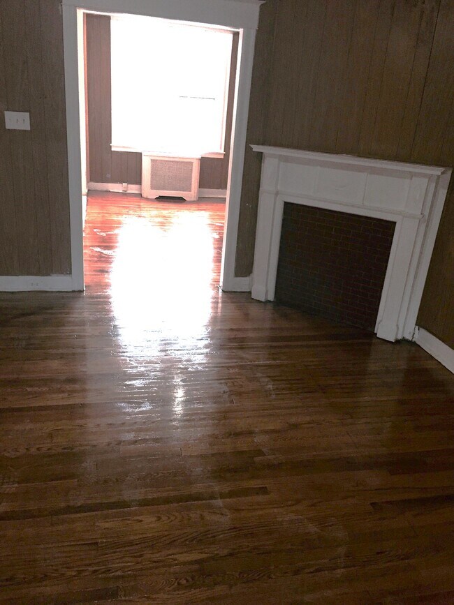 Building Photo - 6604 N Uber St