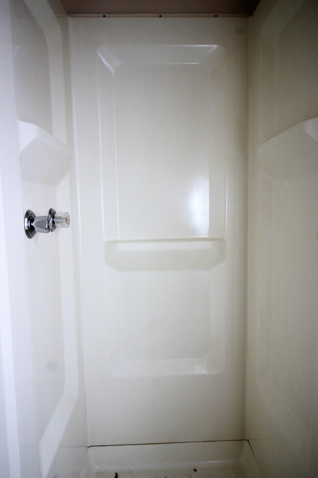 Building Photo - 1957 Snyder Ave