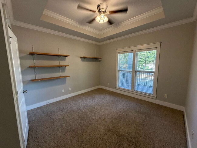 Building Photo - Available now FOR RENT in Dothan, AL!!
